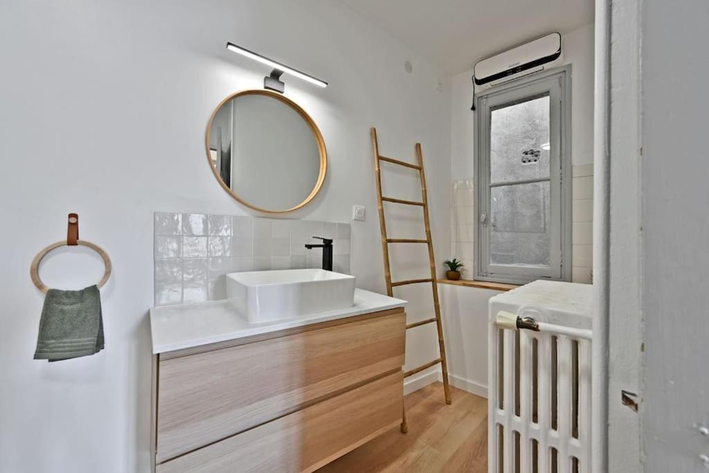 Au Coeur Des Platanes - Parking Gratuit Sous-Terrain - Clim - Balcon Avignon Exterior foto