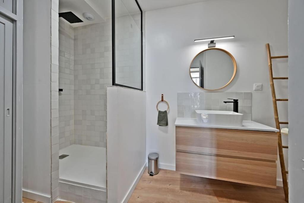 Au Coeur Des Platanes - Parking Gratuit Sous-Terrain - Clim - Balcon Avignon Exterior foto